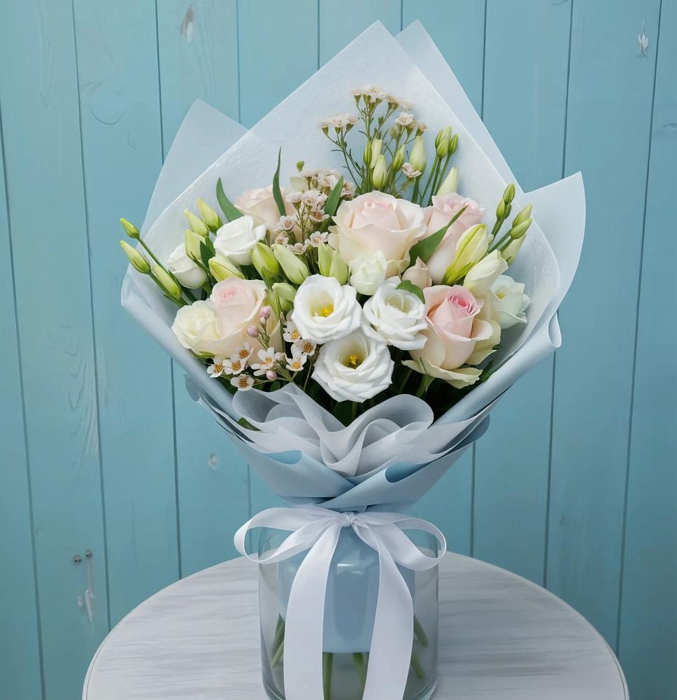 Букет цветов из: Розы и Лизиантусы в Старокорсунской