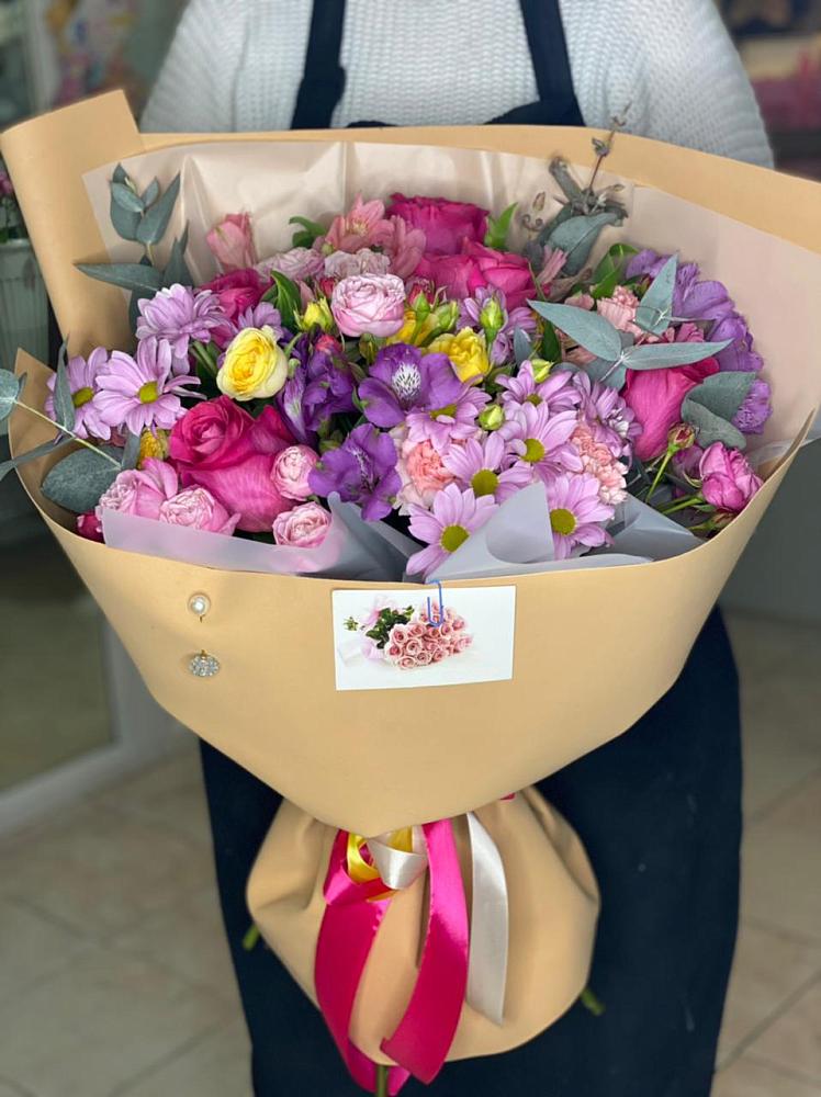 Букет цветов из: Хризантемы, Гвоздики и Альстромерии в Старокорсунской