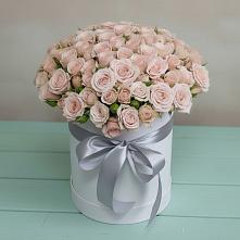 Цветочная композиция из Розы в шляпной коробке в Старокорсунской