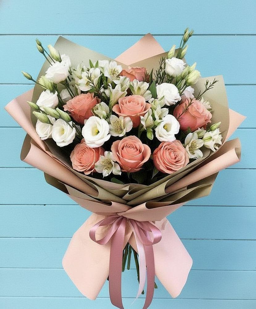 Букет цветов из: Розы, Альстромерии и Лизиантусы в Старокорсунской