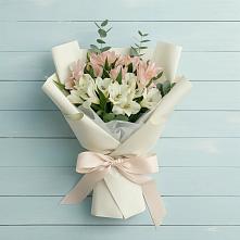 Букет цветов из:  Альстромерии #REPLACE_PRED# Старокорсунской