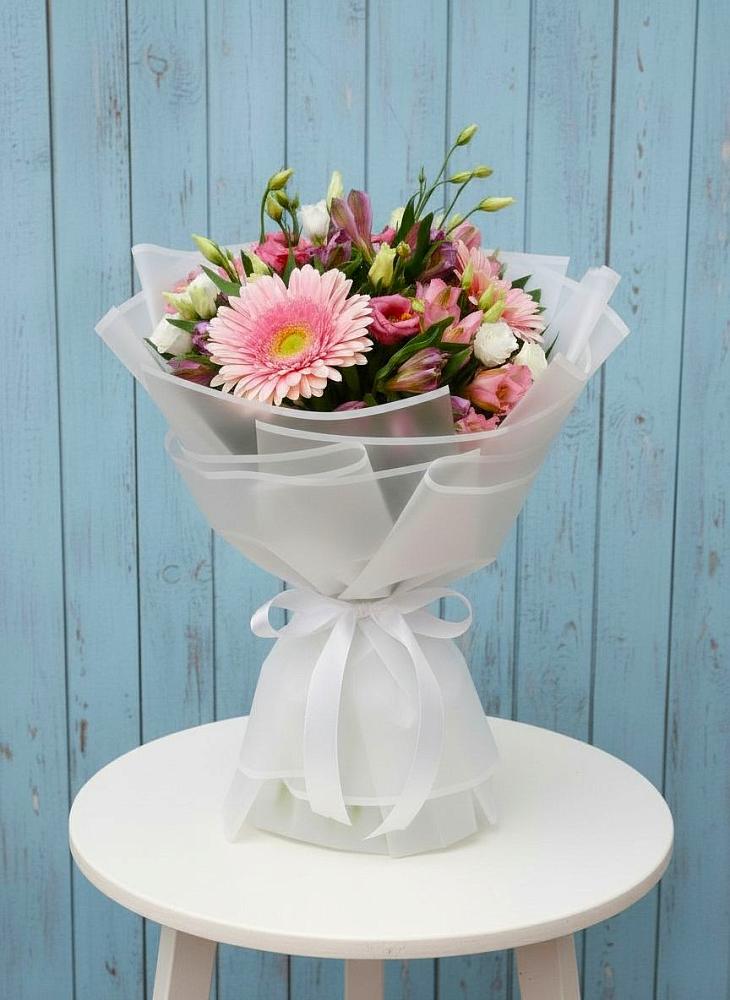 Букет цветов из: Герберы, Альстромерии и Лизиантусы в Старокорсунской