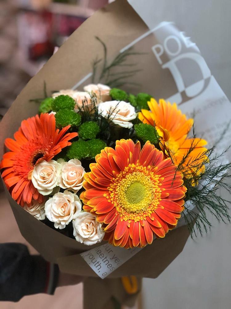 Букет цветов из: Герберы, Хризантемы и Розы в Старокорсунской