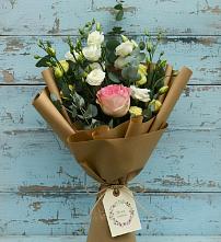 Букет цветов из:  Розы и Лизиантусы в Старокорсунской